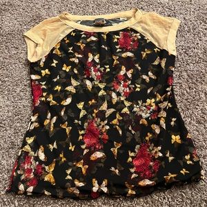 Butterfly short sleeve